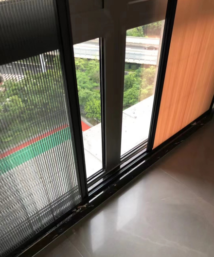 隱形紗窗門(mén)工廠